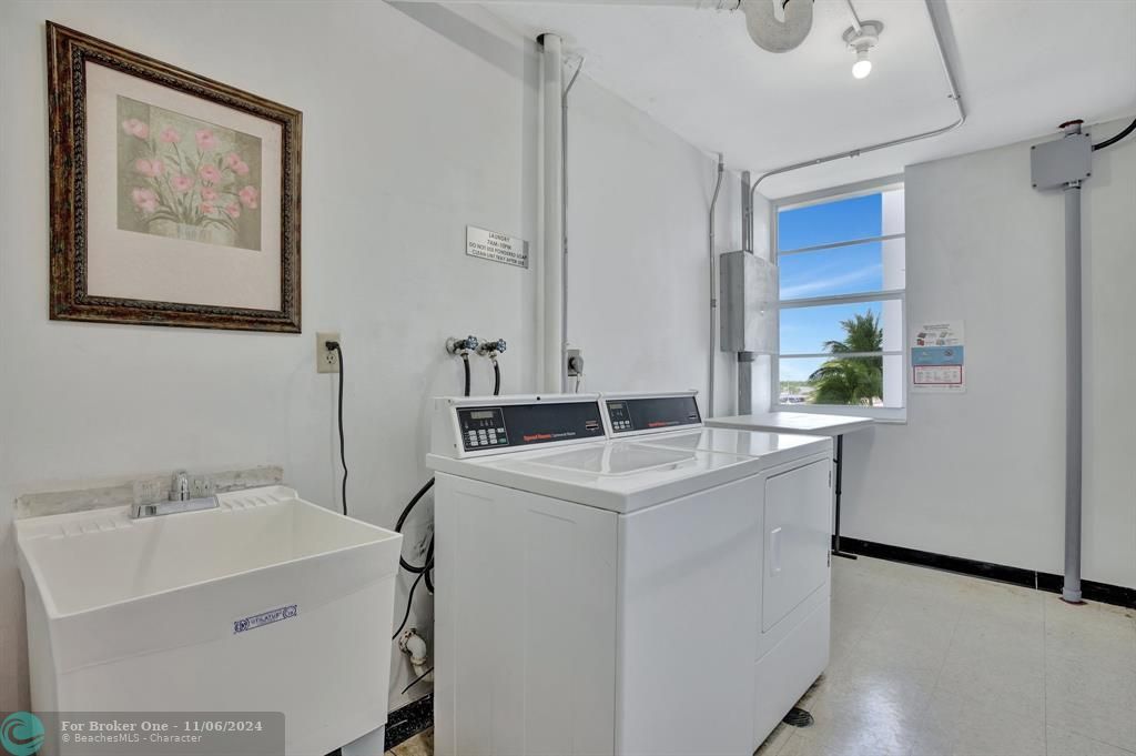 For Sale: $449,900 (2 beds, 2 baths, 1491 Square Feet)