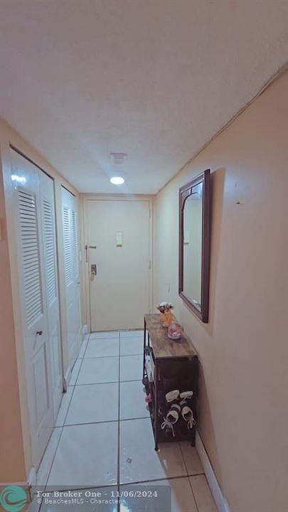 En Venta: $180,000 (2 camas, 2 baños, 1016 Pies cuadrados)