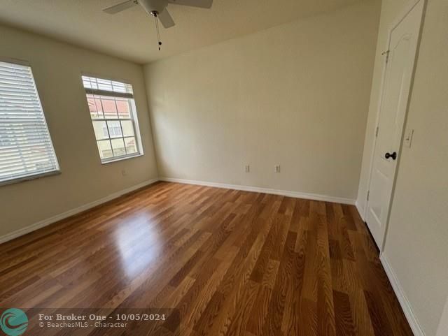 Recently Sold: $285,000 (2 beds, 2 baths, 1143 Square Feet)