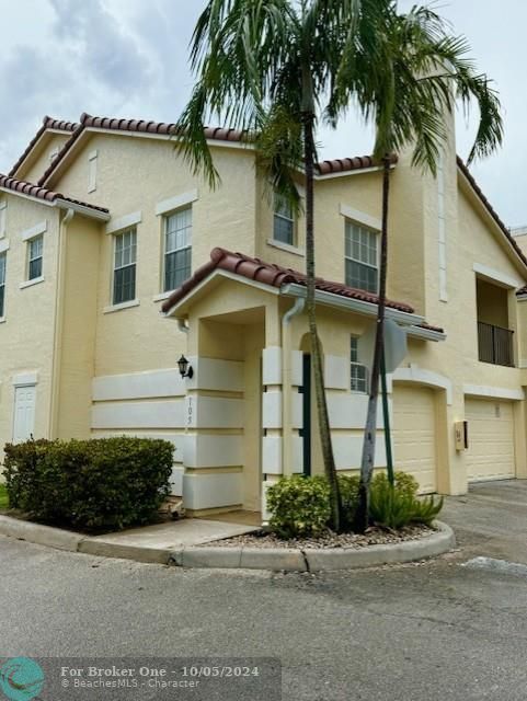 Recently Sold: $285,000 (2 beds, 2 baths, 1143 Square Feet)