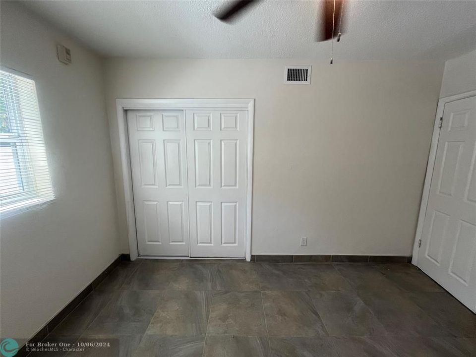 Recently Sold: $1,925 (2 beds, 1 baths, 8003 Square Feet)