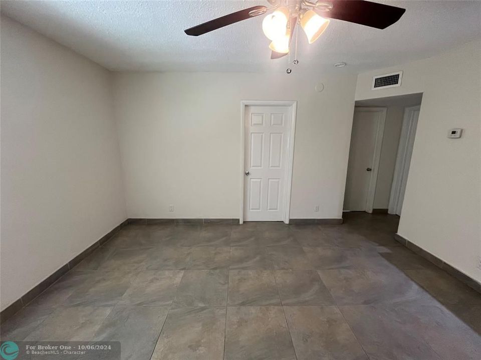 Recently Sold: $1,925 (2 beds, 1 baths, 8003 Square Feet)