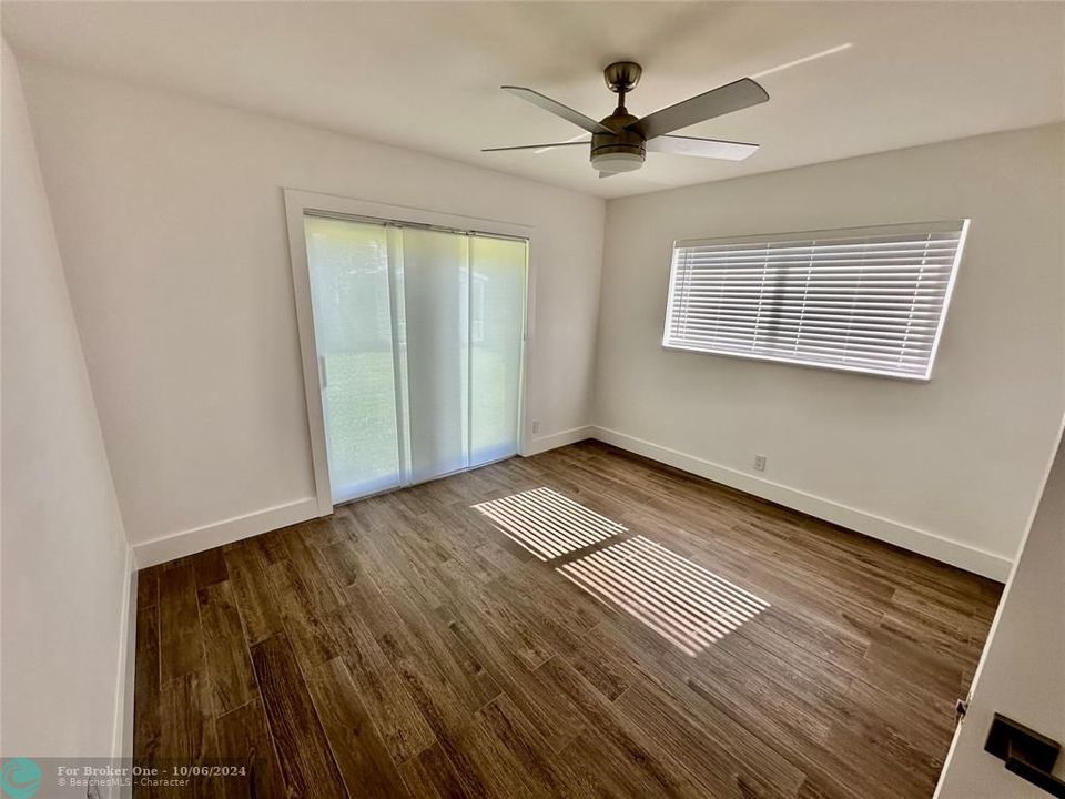 Recently Rented: $3,950 (3 beds, 2 baths, 1304 Square Feet)