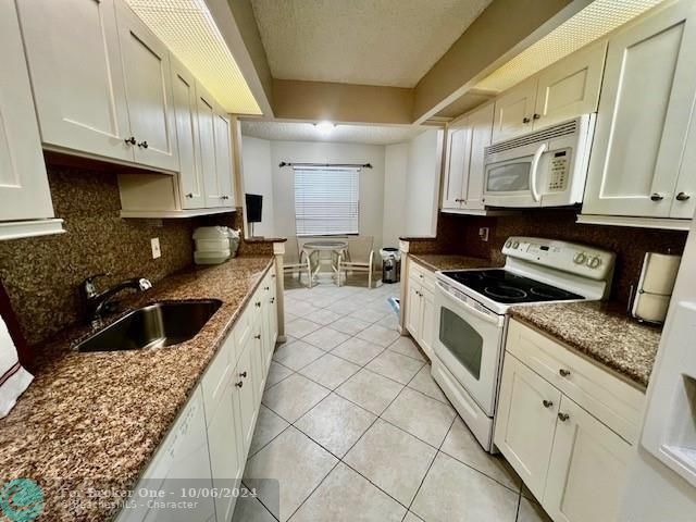 En Venta: $209,950 (2 camas, 2 baños, 1275 Pies cuadrados)