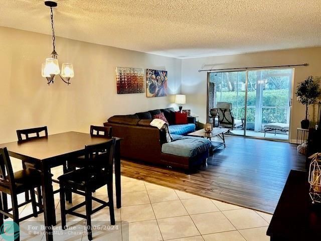 For Sale: $209,950 (2 beds, 2 baths, 1275 Square Feet)