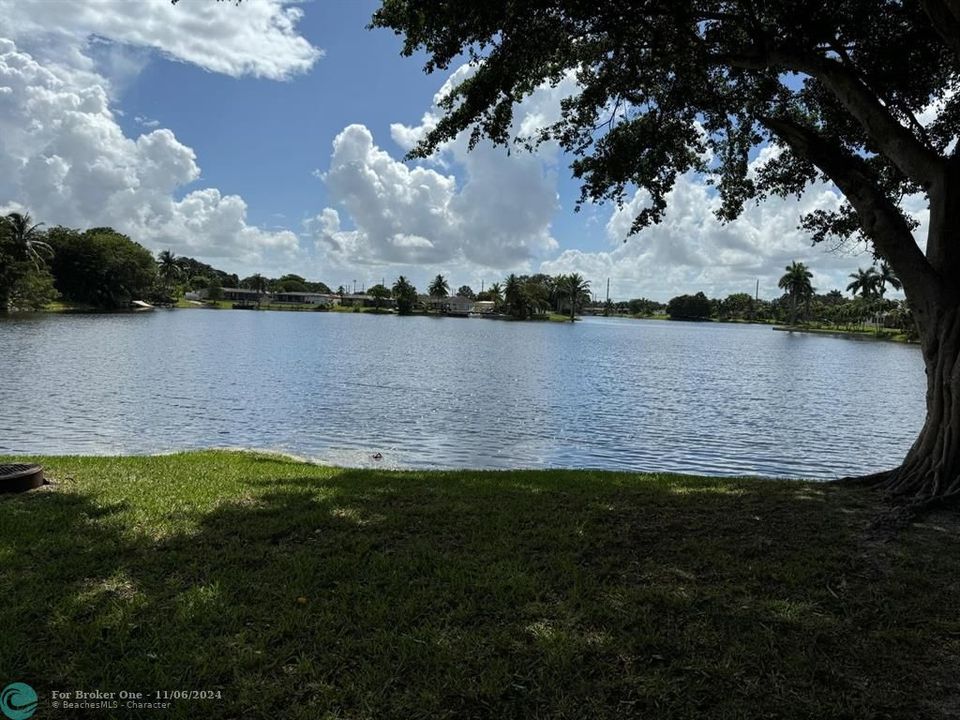 Active With Contract: $2,625 (3 beds, 2 baths, 1123 Square Feet)