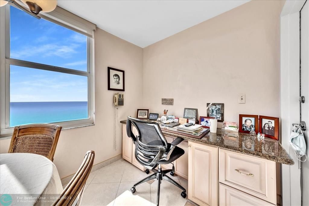 Active With Contract: $979,000 (2 beds, 2 baths, 1768 Square Feet)