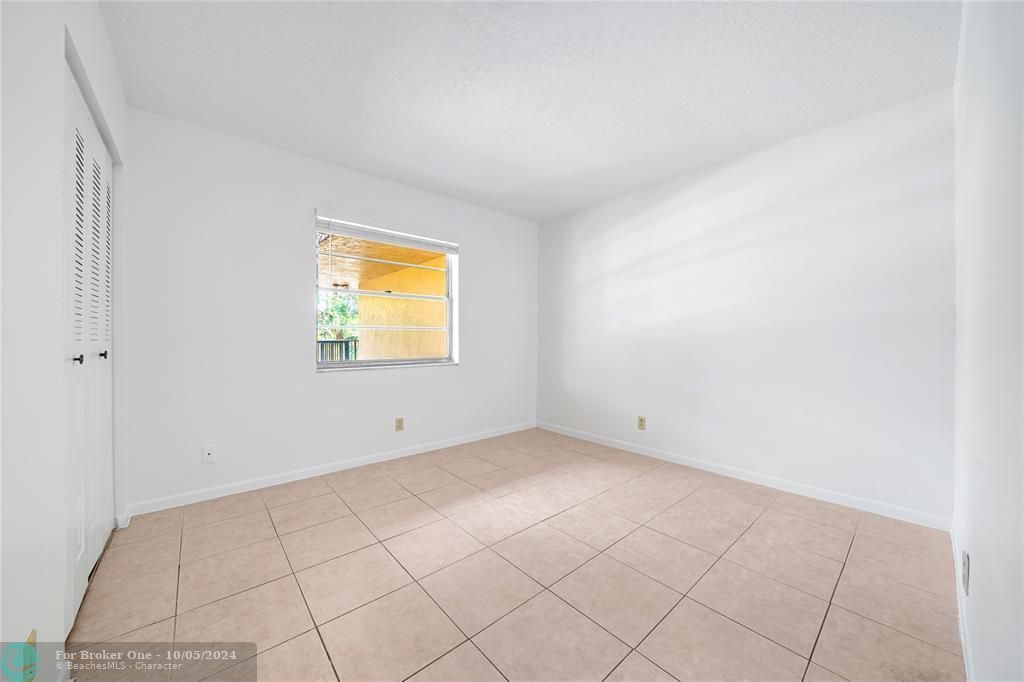 Recently Rented: $2,000 (2 beds, 2 baths, 1002 Square Feet)