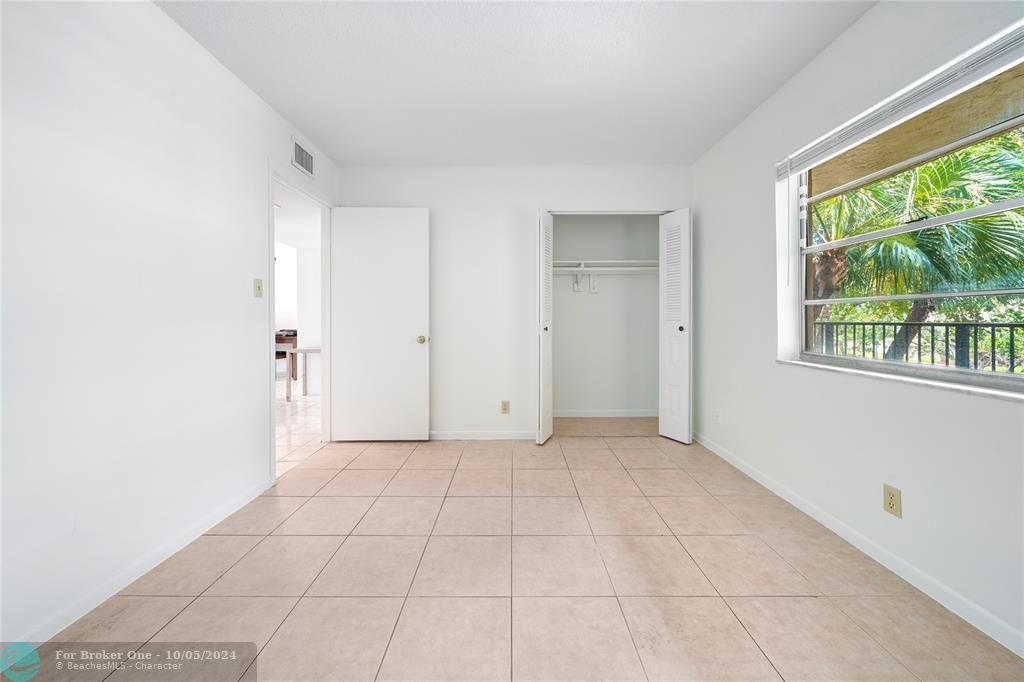 Recently Rented: $2,000 (2 beds, 2 baths, 1002 Square Feet)