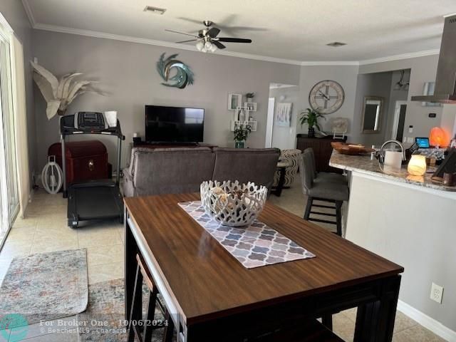 Recently Sold: $569,000 (3 beds, 2 baths, 1600 Square Feet)