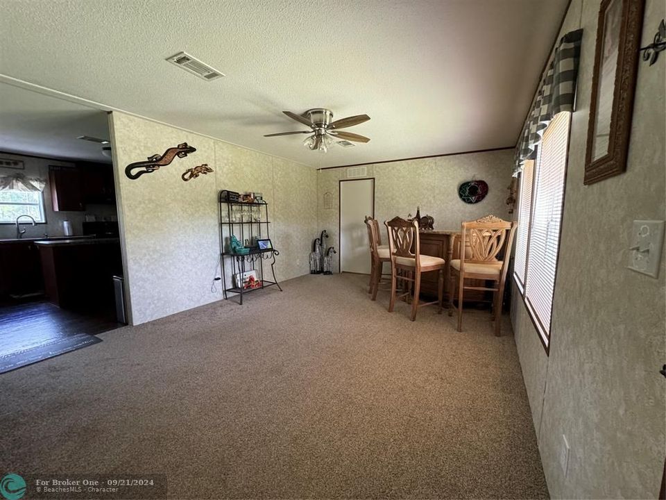 For Sale: $249,900 (3 beds, 2 baths, 1620 Square Feet)