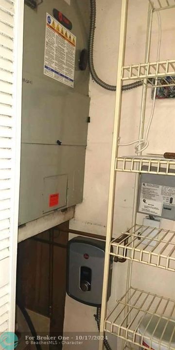 En Venta: $184,000 (2 camas, 1 baños, 816 Pies cuadrados)