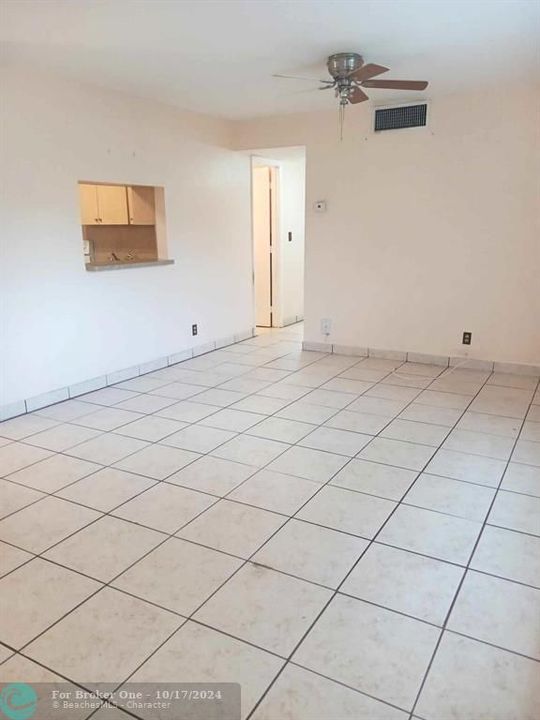 For Sale: $184,000 (2 beds, 1 baths, 816 Square Feet)