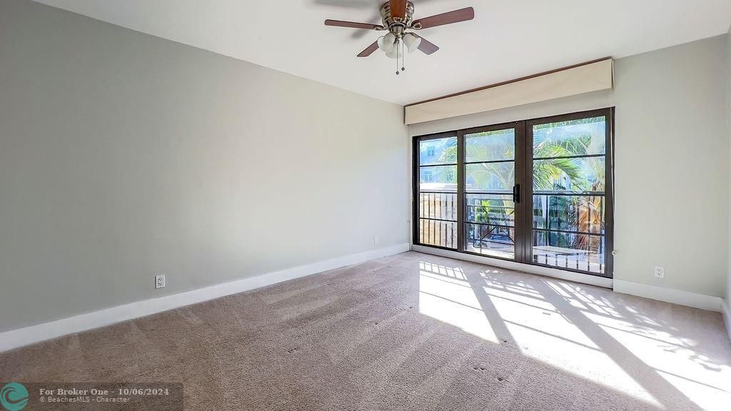 Active With Contract: $3,000 (2 beds, 2 baths, 1200 Square Feet)