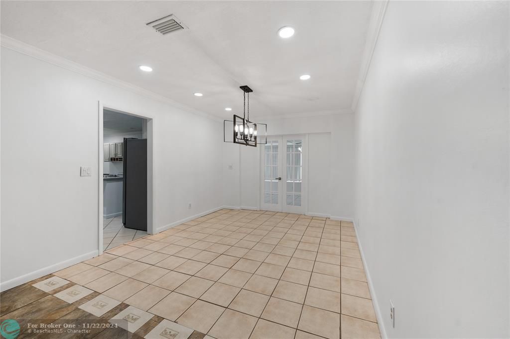 Active With Contract: $5,000 (3 beds, 2 baths, 2877 Square Feet)