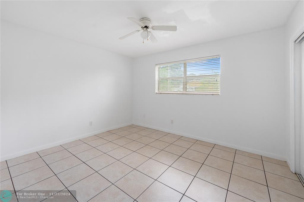 Active With Contract: $5,000 (3 beds, 2 baths, 2877 Square Feet)