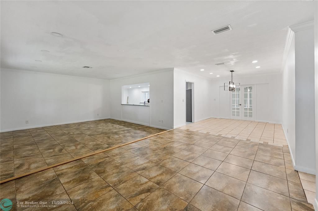 Active With Contract: $5,000 (3 beds, 2 baths, 2877 Square Feet)