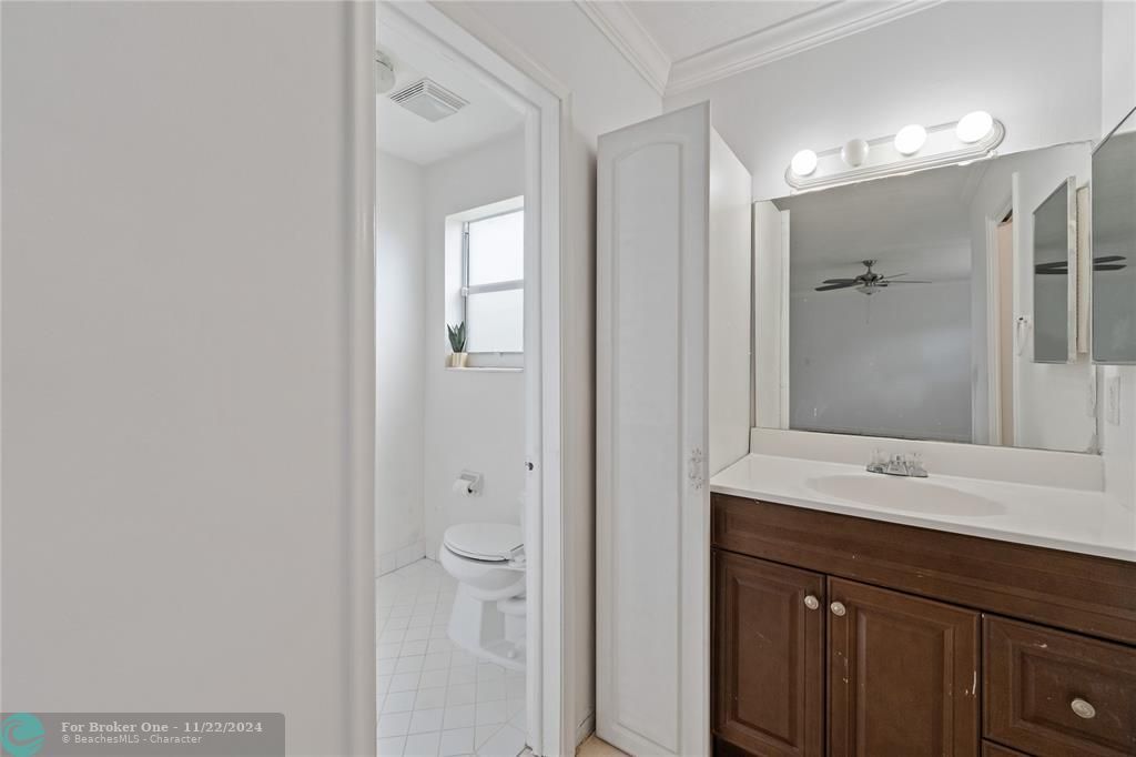 Active With Contract: $5,000 (3 beds, 2 baths, 2877 Square Feet)