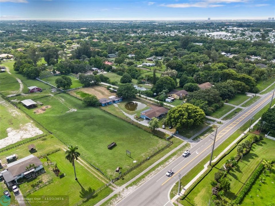 Active With Contract: $5,000 (3 beds, 2 baths, 2877 Square Feet)