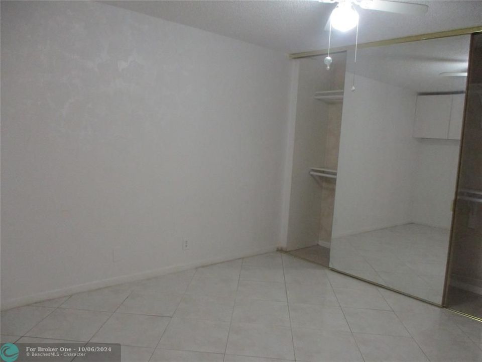 For Rent: $2,200 (3 beds, 2 baths, 1120 Square Feet)