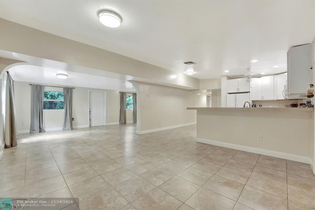 Active With Contract: $499,000 (3 beds, 2 baths, 1586 Square Feet)