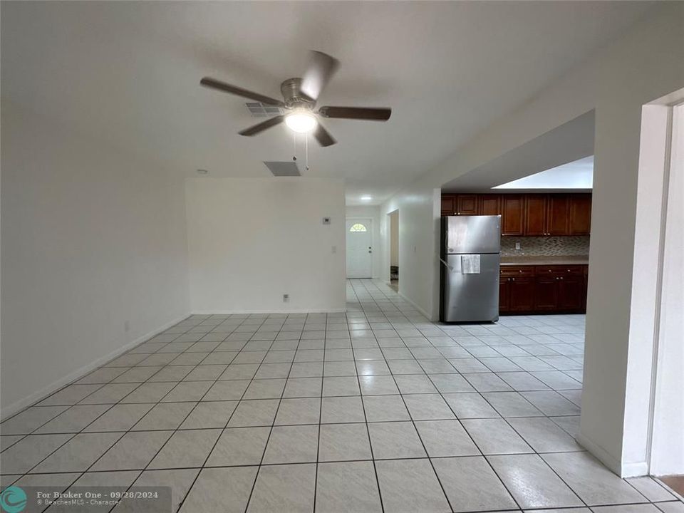 Active With Contract: $3,200 (5 beds, 2 baths, 2250 Square Feet)