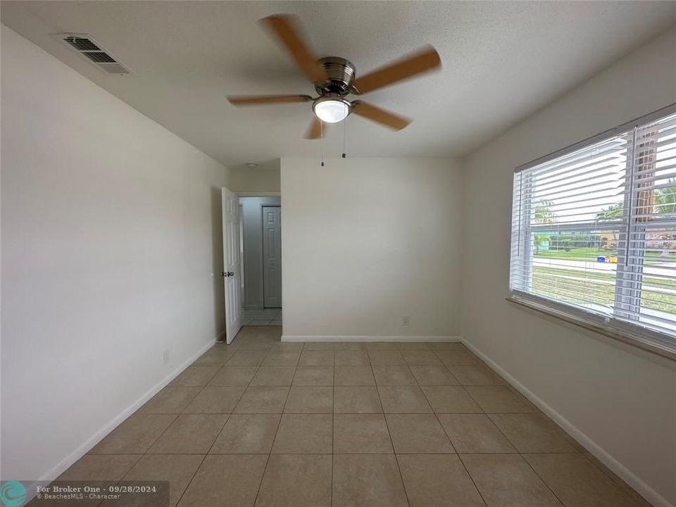 Active With Contract: $3,200 (5 beds, 2 baths, 2250 Square Feet)