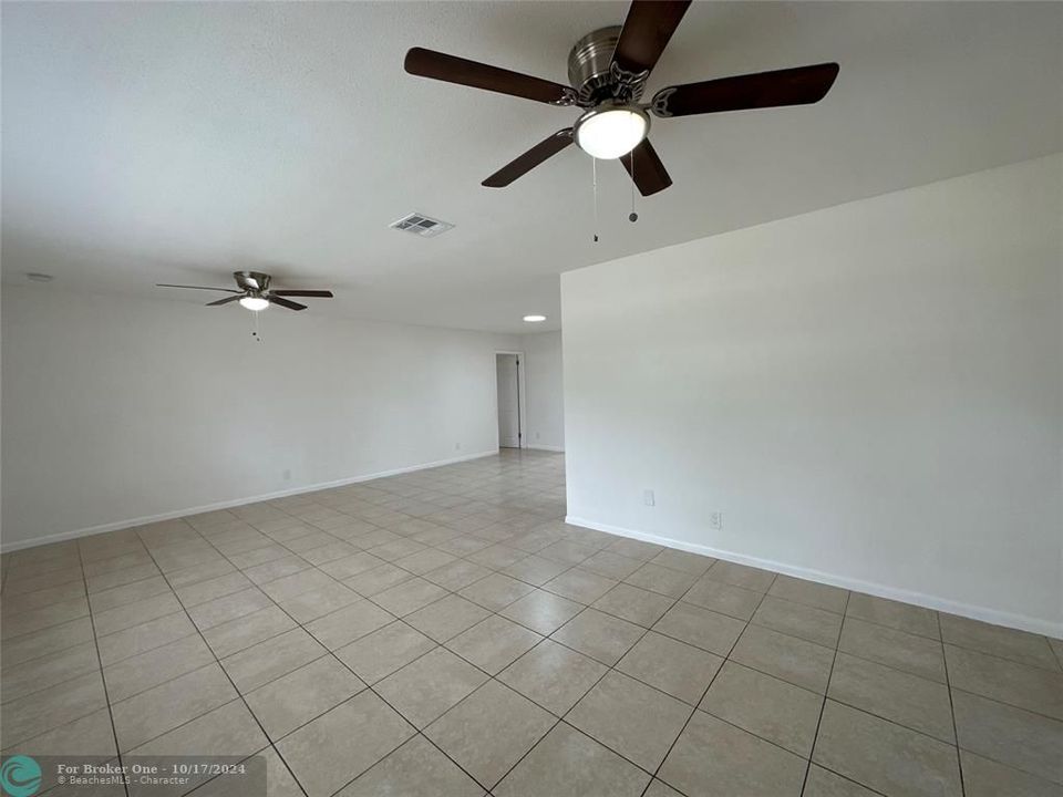 Active With Contract: $3,200 (5 beds, 2 baths, 2250 Square Feet)