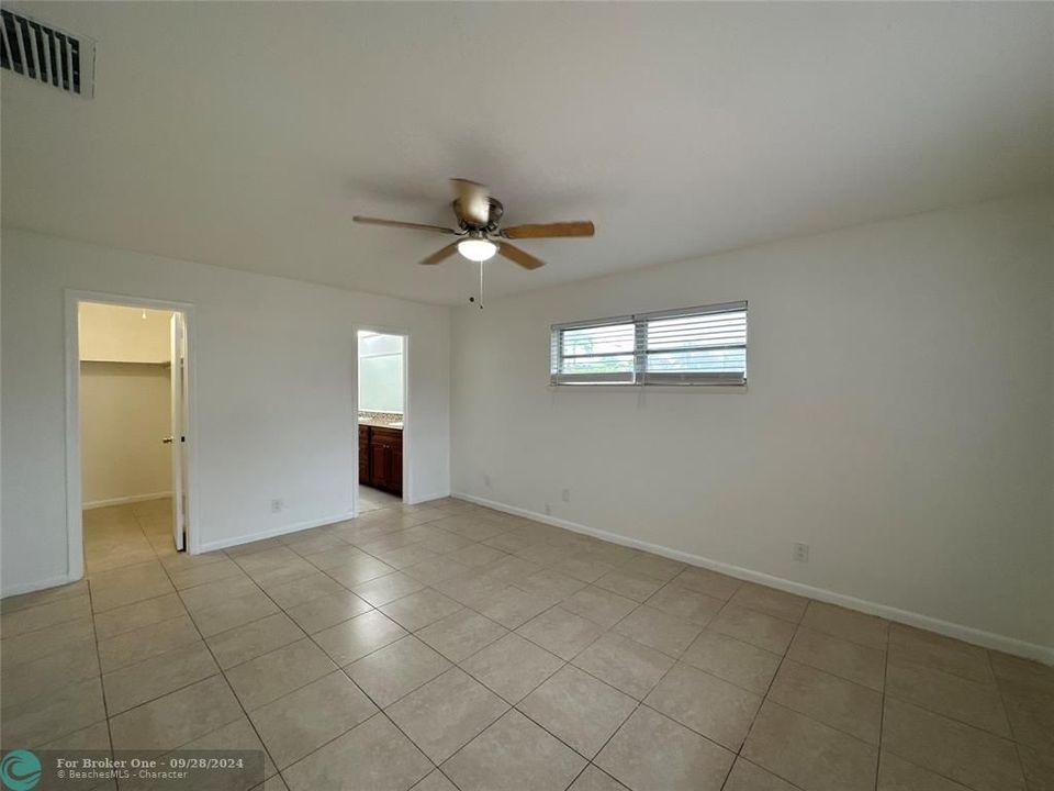 Active With Contract: $3,200 (5 beds, 2 baths, 2250 Square Feet)