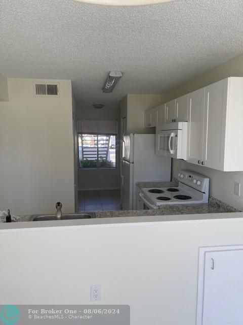 Recently Rented: $1,750 (1 beds, 1 baths, 850 Square Feet)