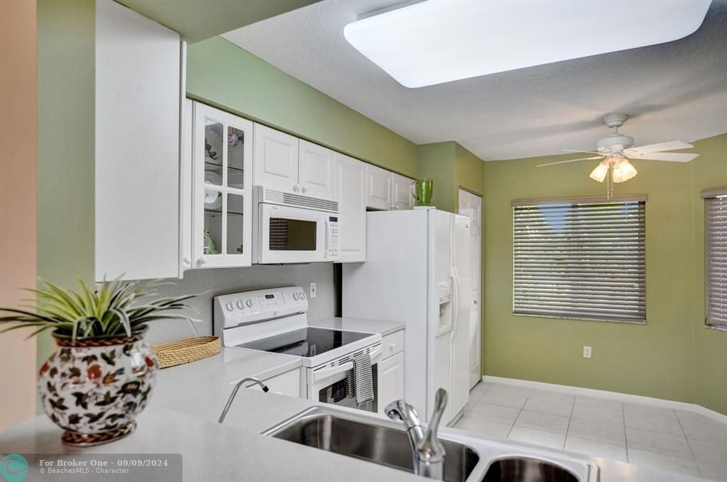 For Sale: $295,000 (3 beds, 2 baths, 1869 Square Feet)