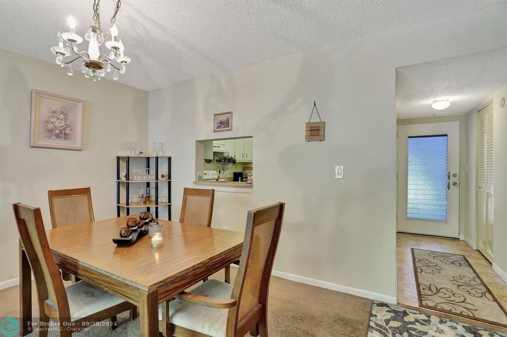 Active With Contract: $115,000 (2 beds, 2 baths, 1010 Square Feet)