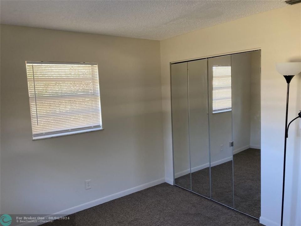 For Sale: $1,800 (2 beds, 1 baths, 0 Square Feet)