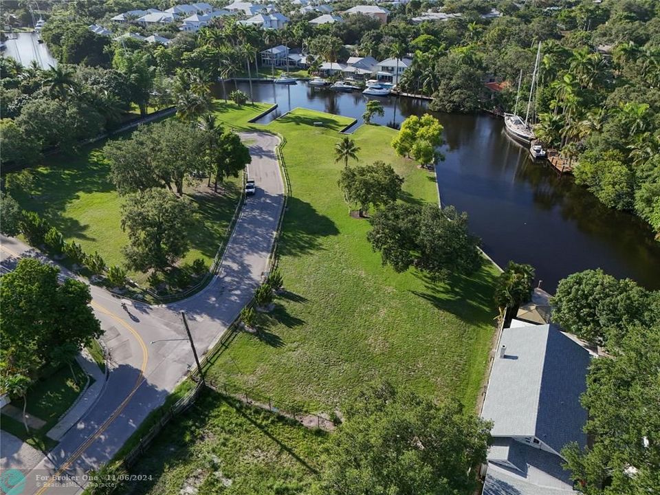 Active With Contract: $1,850,000 (4 beds, 4 baths, 2730 Square Feet)