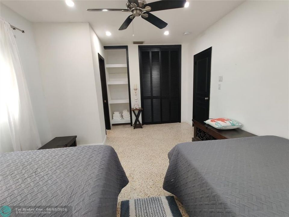 For Rent: $4,500 (2 beds, 2 baths, 1213 Square Feet)