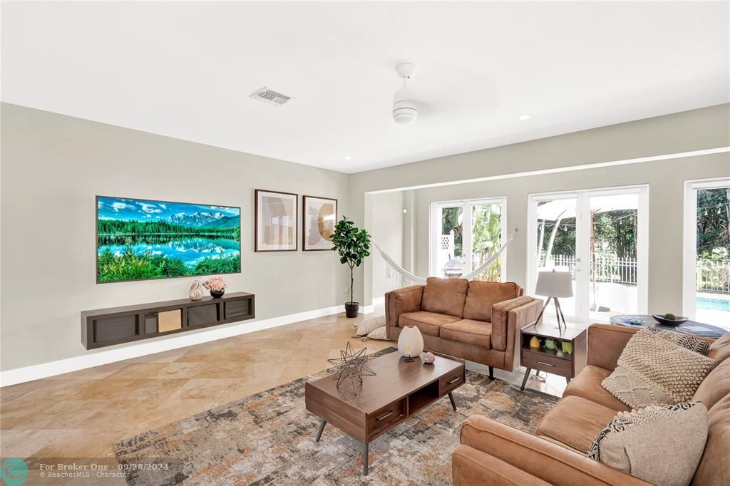 Active With Contract: $1,245,000 (4 beds, 2 baths, 2936 Square Feet)