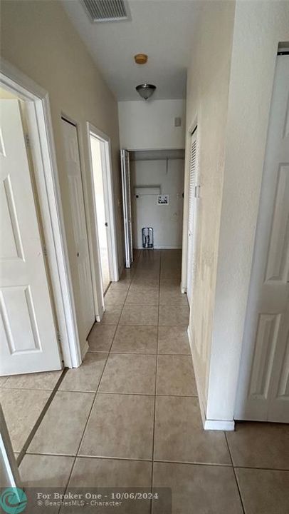 For Rent: $2,850 (3 beds, 2 baths, 1210 Square Feet)