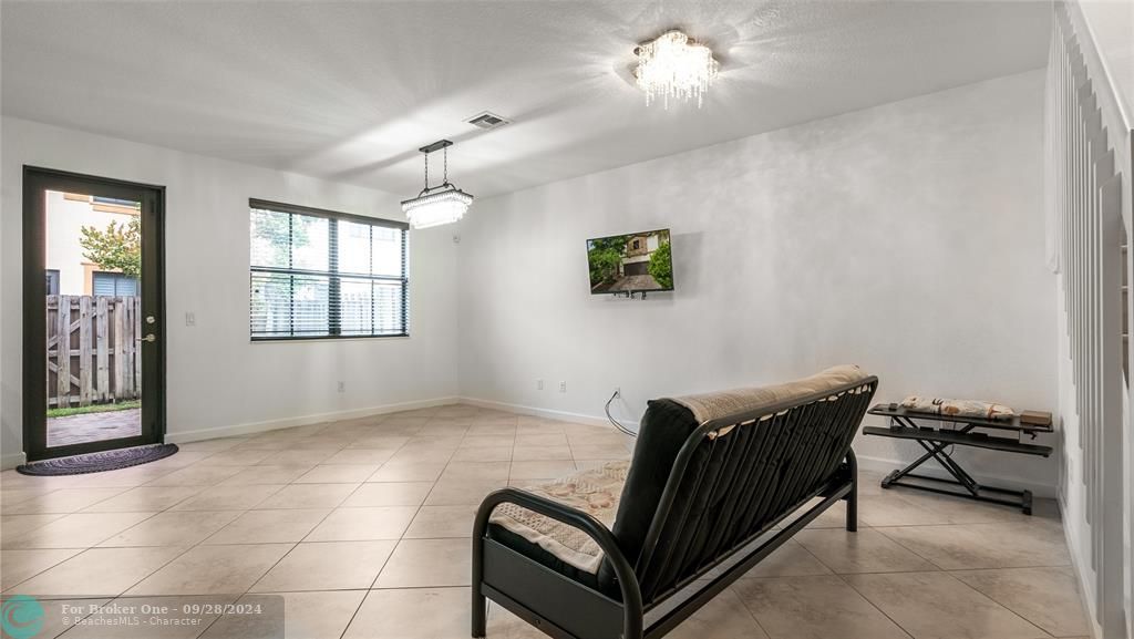 Active With Contract: $4,300 (4 beds, 3 baths, 1714 Square Feet)