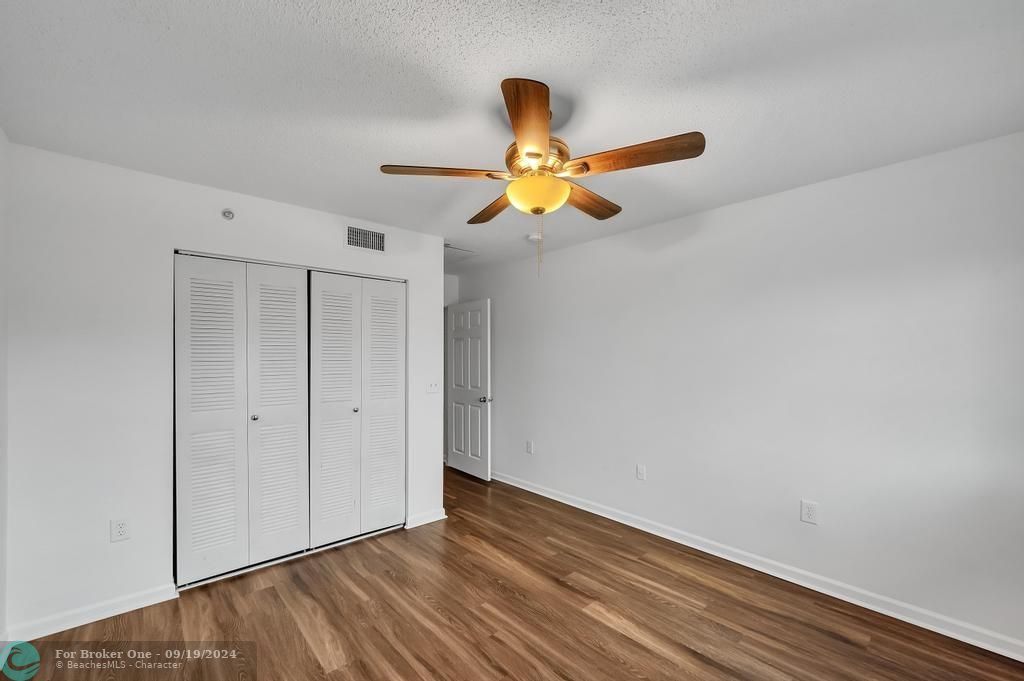 For Rent: $1,699 (1 beds, 1 baths, 802 Square Feet)