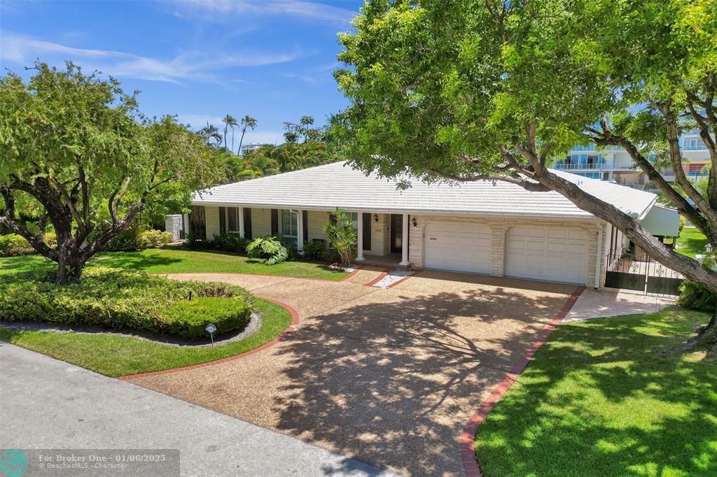 For Sale: $6,000,000 (4 beds, 3 baths, 2845 Square Feet)