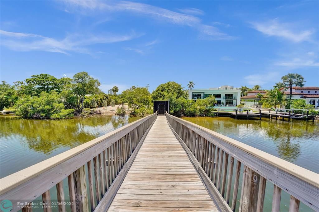 For Sale: $6,000,000 (4 beds, 3 baths, 2845 Square Feet)