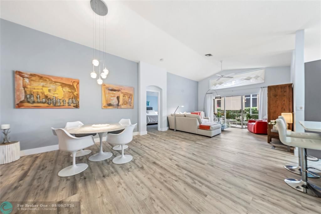 Active With Contract: $485,000 (3 beds, 2 baths, 1696 Square Feet)