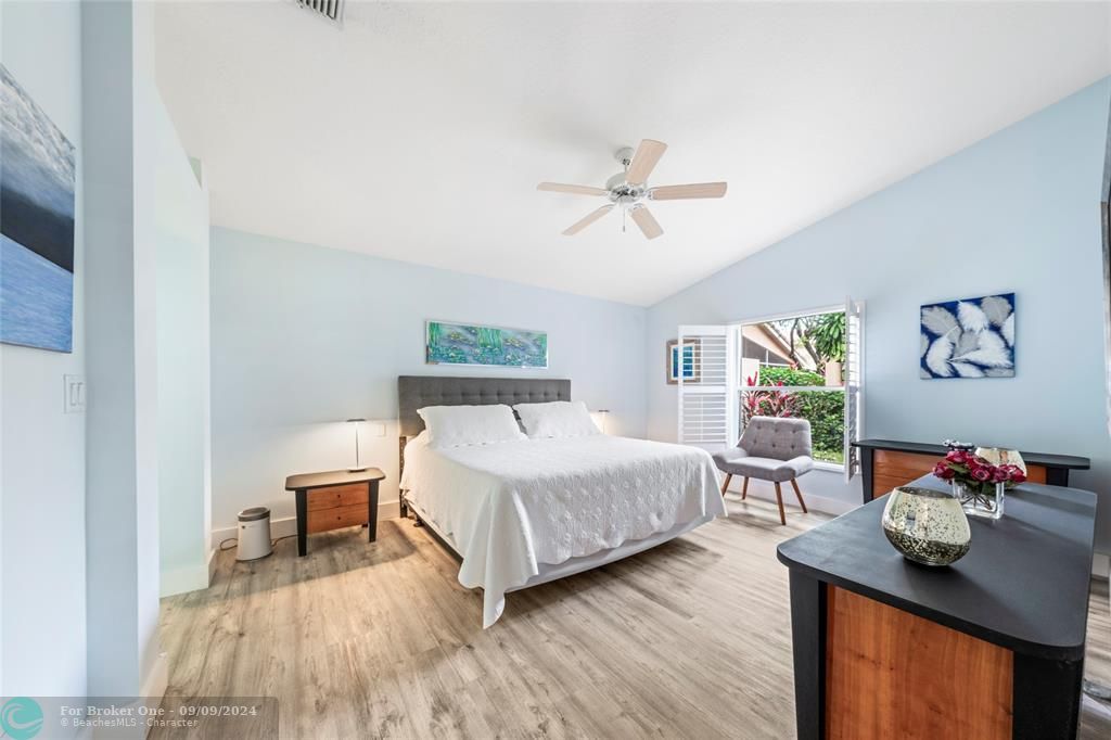 Active With Contract: $485,000 (3 beds, 2 baths, 1696 Square Feet)