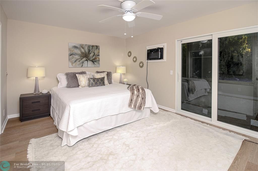 Recently Sold: $149,000 (1 beds, 1 baths, 706 Square Feet)