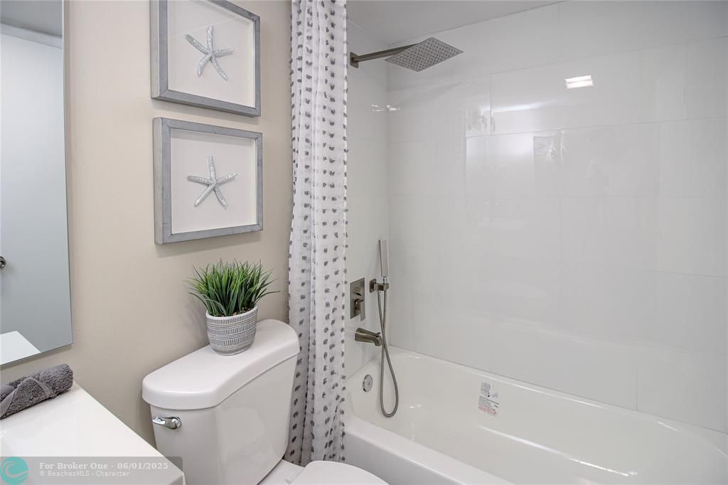 Recently Sold: $149,000 (1 beds, 1 baths, 706 Square Feet)