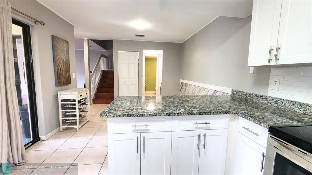 Active With Contract: $2,750 (3 beds, 2 baths, 1434 Square Feet)