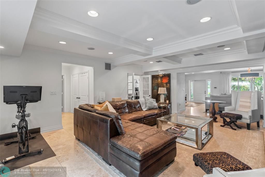 Active With Contract: $1,599,000 (4 beds, 2 baths, 2492 Square Feet)