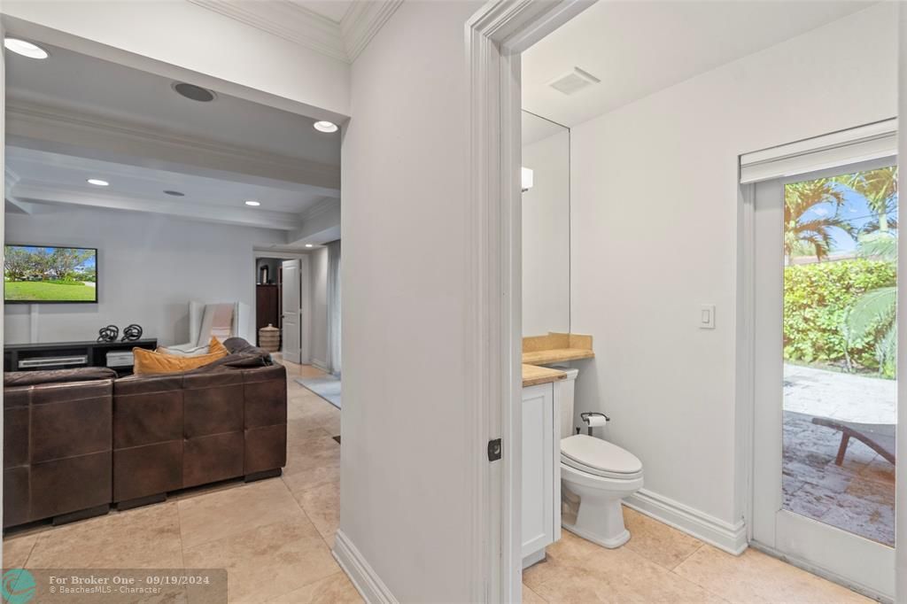 Active With Contract: $1,599,000 (4 beds, 2 baths, 2492 Square Feet)