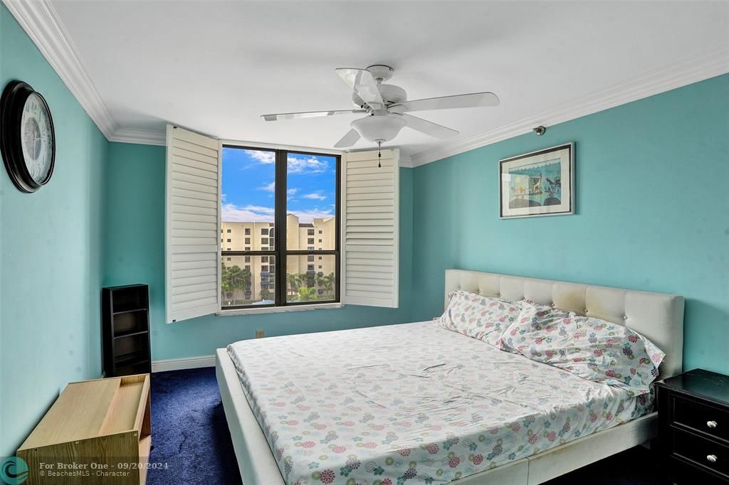 Active With Contract: $4,600 (3 beds, 2 baths, 1672 Square Feet)