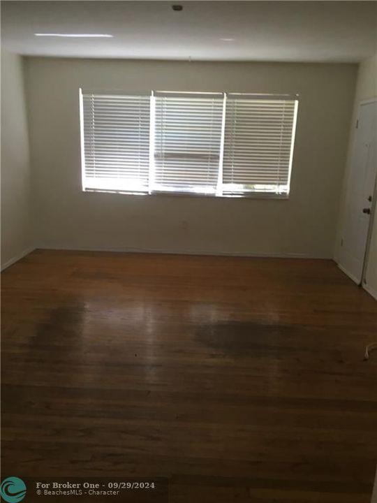 For Rent: $2,300 (2 beds, 2 baths, 3779 Square Feet)